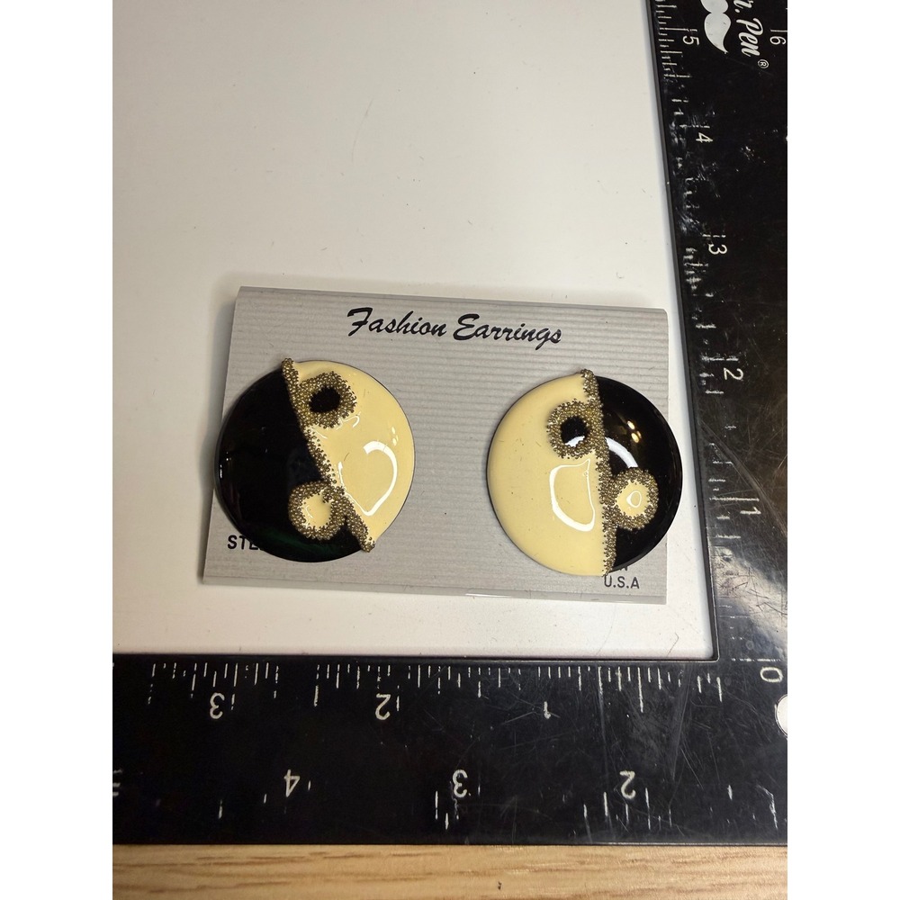 Vintage 80s Black Cream Enamel Button Stud Earrings Gold Micro Bead USA Made